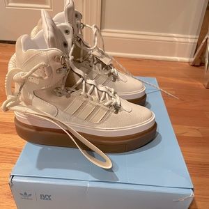 Brand New Never Worn Ivy Park Super Sleek Boot